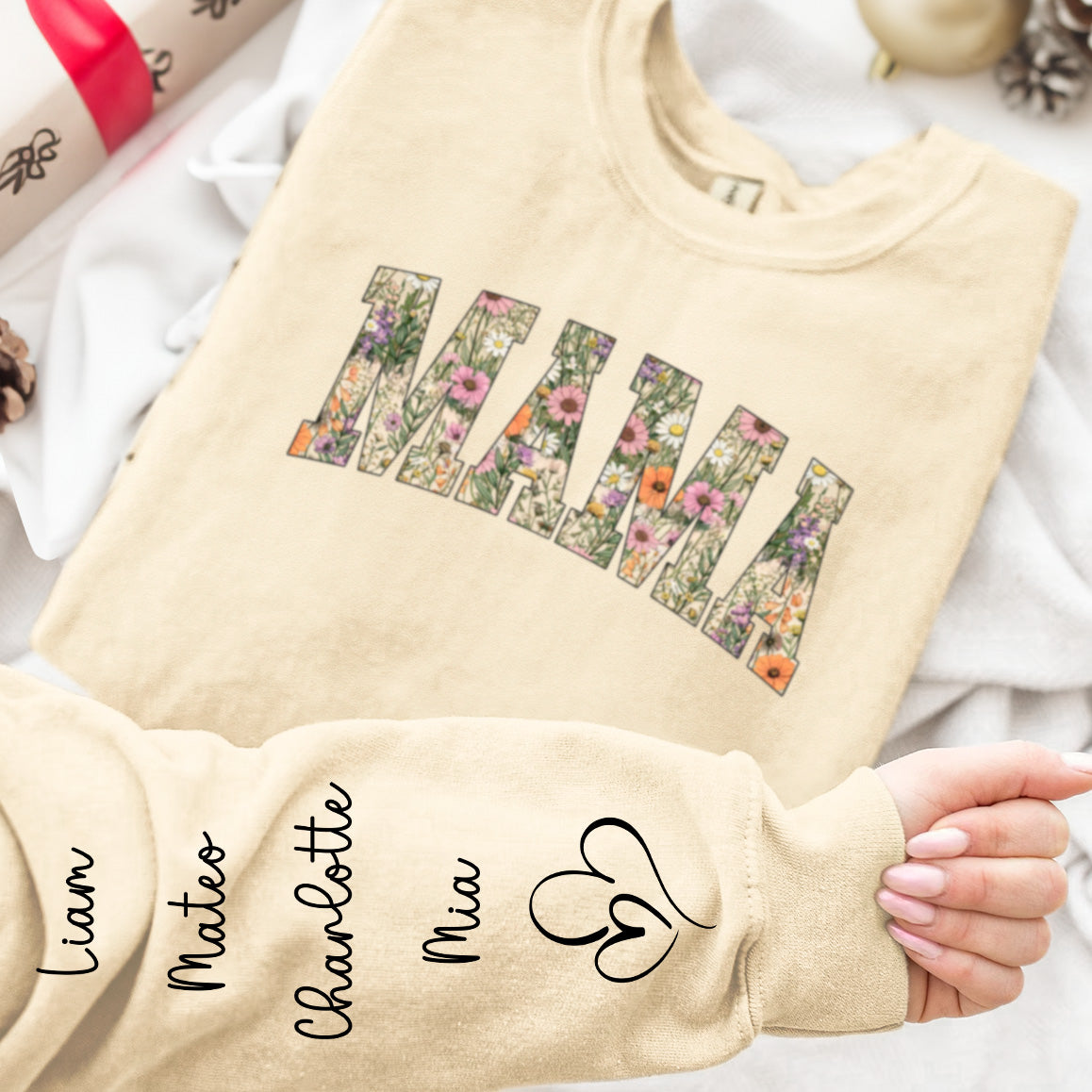 Retro Floral Preppy Mama Gift For Mother'S Day - Personalized Sweatshirt